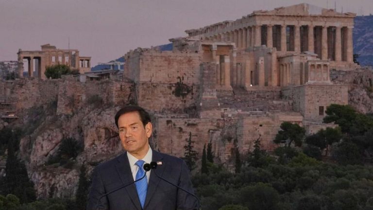 Rubio in front of the Acropolis
